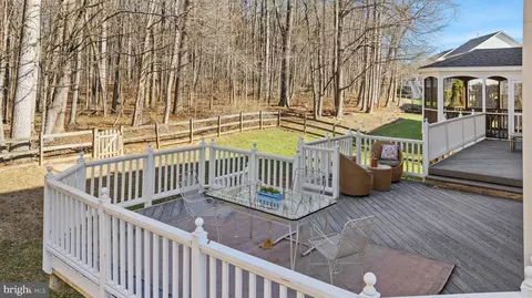 Exterior - 18700 Olney Mill Rd, Olney, MD 20832 photo 8 of 20