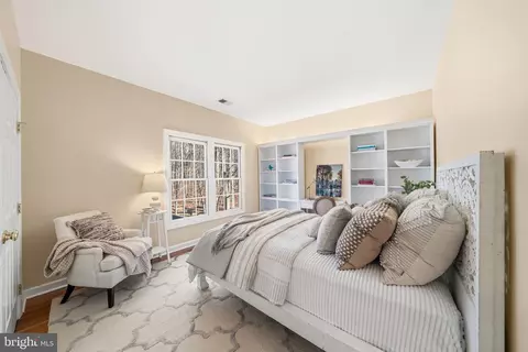 Bedroom - 18700 Olney Mill Rd, Olney, MD 20832 photo 4 of 5