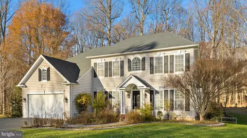 Exterior - 18700 Olney Mill Rd, Olney, MD 20832 photo 12 of 20