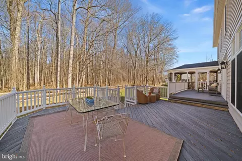 Exterior - 18700 Olney Mill Rd, Olney, MD 20832 photo 15 of 20