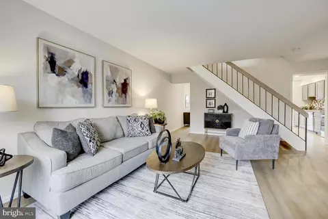 10320 Castlehedge Ter, Silver Spring, MD 20902 photo 8