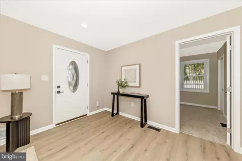 2506 Lindell St, Silver Spring, MD 20902 photo 4