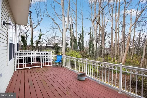 Exterior - 2209 Kimball Pl, Silver Spring, MD 20910 photo 5 of 10