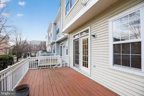 Exterior - 2209 Kimball Pl, Silver Spring, MD 20910 photo 6 of 10