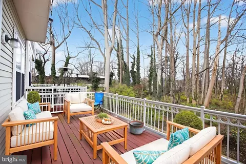 Exterior - 2209 Kimball Pl, Silver Spring, MD 20910 photo 4 of 10