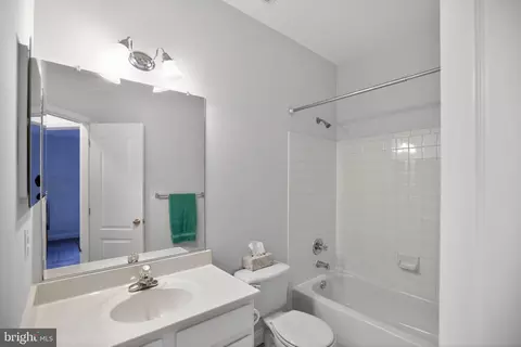 Bath - 2209 Kimball Pl, Silver Spring, MD 20910 photo 1 of 3