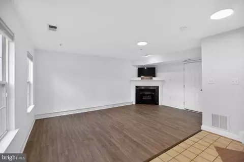 Living - 2209 Kimball Pl, Silver Spring, MD 20910 photo 3 of 6