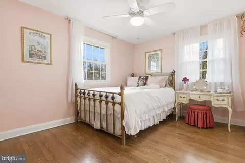 Bedroom - 5 Roseneath Ct, Olney, MD 20832 photo 3 of 4