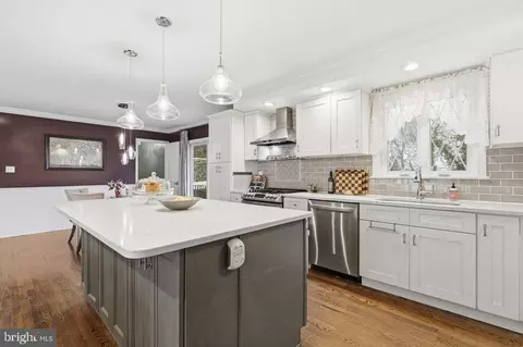 Kitchen - 5 Roseneath Ct, Olney, MD 20832 photo 1 of 2