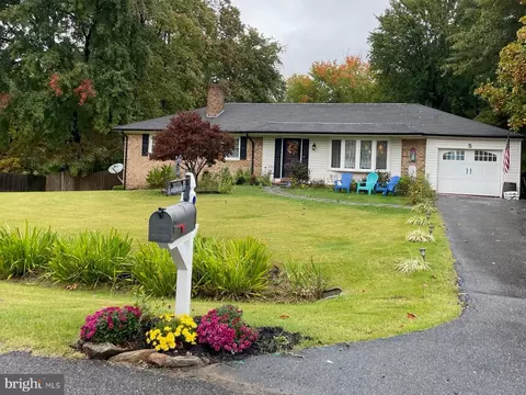 Exterior - 5 Roseneath Ct, Olney, MD 20832 photo 15 of 15