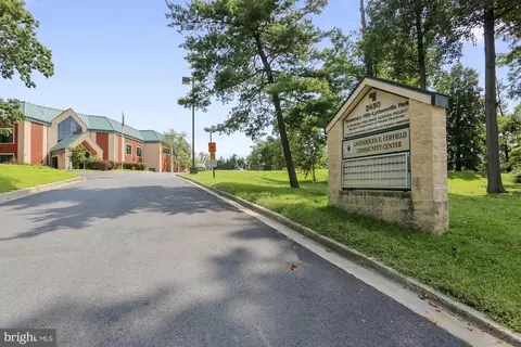 8607 Lanier Dr, Silver Spring, MD 20910 photo 3