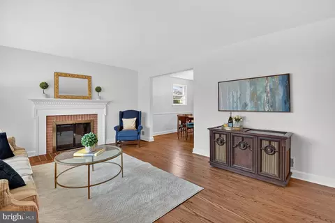 10704 Jamaica Dr, Silver Spring, MD 20902 photo 4