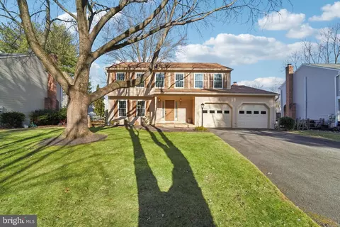 216 Bookham Ln, Gaithersburg, MD 20877