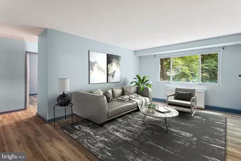 116 Lee Ave #112, Takoma Park, MD 20912