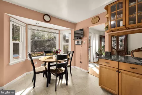 1513 Menlee Dr, Silver Spring, MD 20904 photo 9