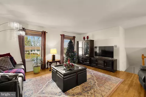 1513 Menlee Dr, Silver Spring, MD 20904 photo 6