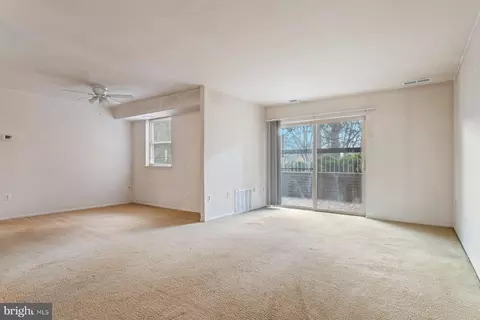 2305 Greenery Ln #T-4-3, Silver Spring, MD 20906 photo 3