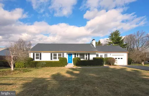 10319 Bethesda Church Rd, Damascus, MD 20872