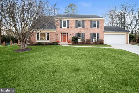 11501 Karen Dr, Potomac, MD 20854