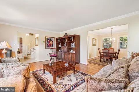 15417 Aylesbury St, Silver Spring, MD 20905 photo 4