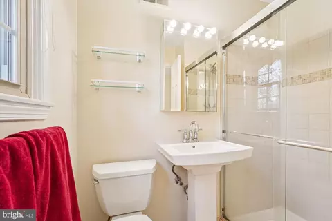 15417 Aylesbury St, Silver Spring, MD 20905 photo 37