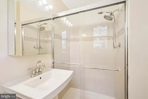 15417 Aylesbury St, Silver Spring, MD 20905 photo 38