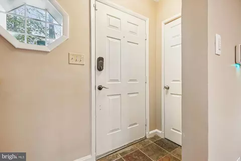Entry Way - 8629 Geren Rd #29-3, Silver Spring, MD 20901 photo 2 of 5