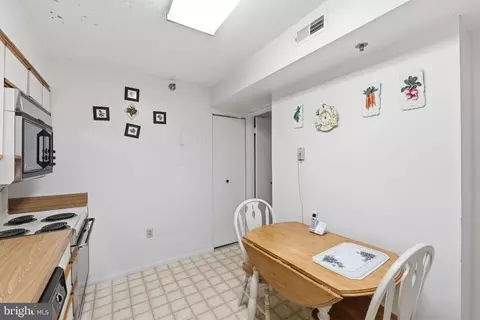 15100 Interlachen Dr #4-201, Silver Spring, MD 20906 photo 10