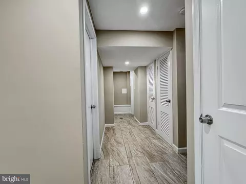 Entry Way - 2408 Lillian Dr, Silver Spring, MD 20902 photo 3 of 5