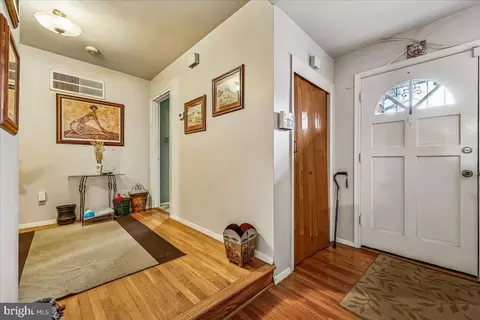 Entry Way - 9405 Sierra St, Silver Spring, MD 20903 photo 1 of 2
