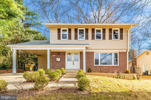 674 College Pkwy, Rockville, MD 20850