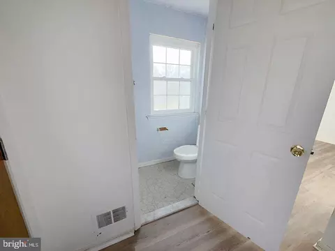 Entry Way - 3801 Dunsinane Dr #24, Silver Spring, MD 20906 photo 3 of 4