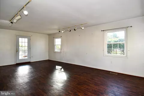 6 Beechvue Ct, Silver Spring, MD 20906 photo 5