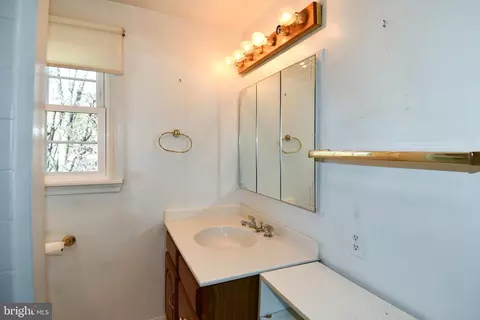 6 Beechvue Ct, Silver Spring, MD 20906 photo 37