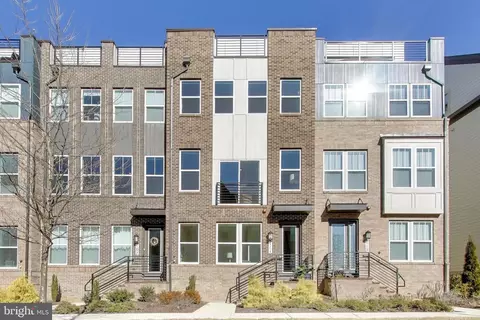 111 Armstrong Pl, Gaithersburg, MD 20878