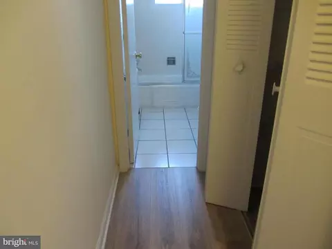 Entry Way - 614 Sligo Ave #303, Silver Spring, MD 20910 photo 6 of 8