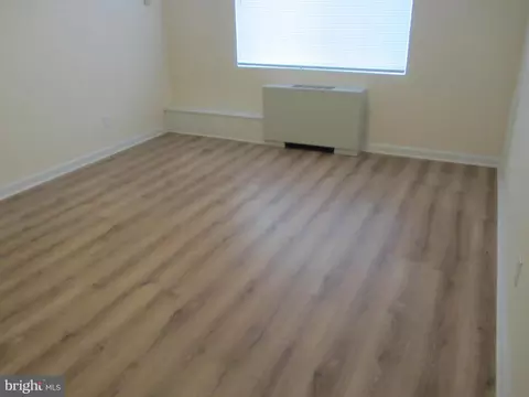 Living - 614 Sligo Ave #303, Silver Spring, MD 20910 photo 5 of 9