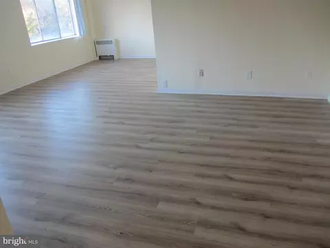 Living - 614 Sligo Ave #303, Silver Spring, MD 20910 photo 3 of 9
