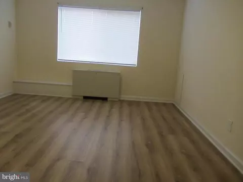 Living - 614 Sligo Ave #303, Silver Spring, MD 20910 photo 8 of 9