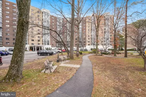 15107 Interlachen Dr #2-215, Silver Spring, MD 20906 photo 31