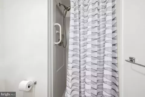 15107 Interlachen Dr #2-215, Silver Spring, MD 20906 photo 21