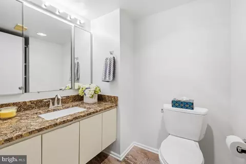 15107 Interlachen Dr #2-215, Silver Spring, MD 20906 photo 18