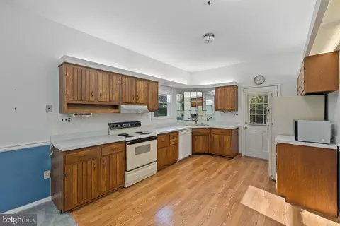 Kitchen - 3151 Castleleigh Rd, Silver Spring, MD 20904 photo 1 of 2