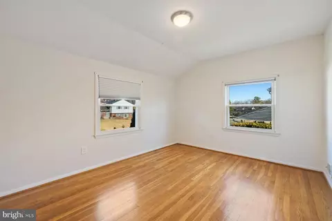 Bedroom - 3151 Castleleigh Rd, Silver Spring, MD 20904 photo 3 of 6
