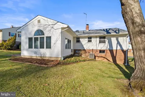 Exterior - 3151 Castleleigh Rd, Silver Spring, MD 20904 photo 3 of 3