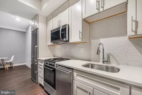 1320 Fenwick Ln #7, Silver Spring, MD 20910 photo 9