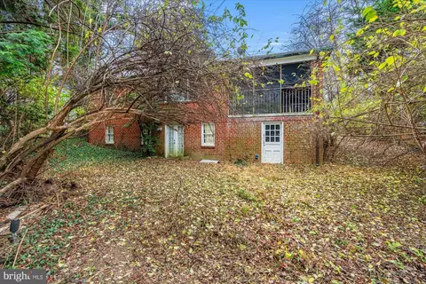 709 Greyrock Dr, Silver Spring, MD 20910 photo 4