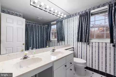 Bath - 13712 Beret Pl, Silver Spring, MD 20906 photo 4 of 4