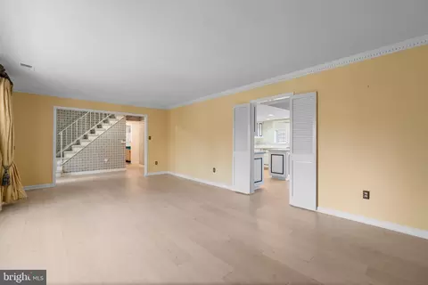 Living - 13712 Beret Pl, Silver Spring, MD 20906 photo 3 of 5