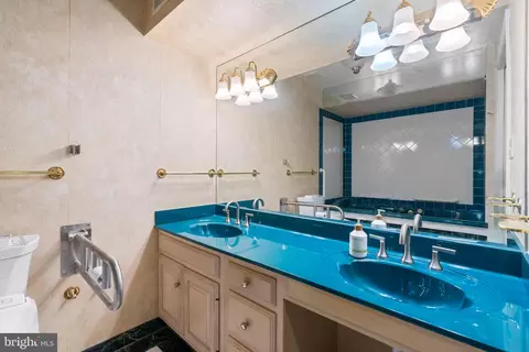 Bath - 13712 Beret Pl, Silver Spring, MD 20906 photo 3 of 4